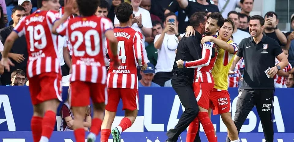 Joueurs d'Atletico célébrant un but