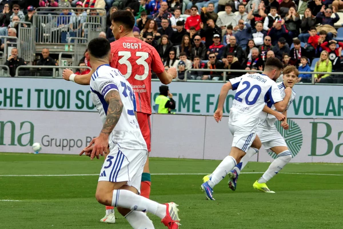 Como triomphe à l'Unipol Domus contre Cagliari