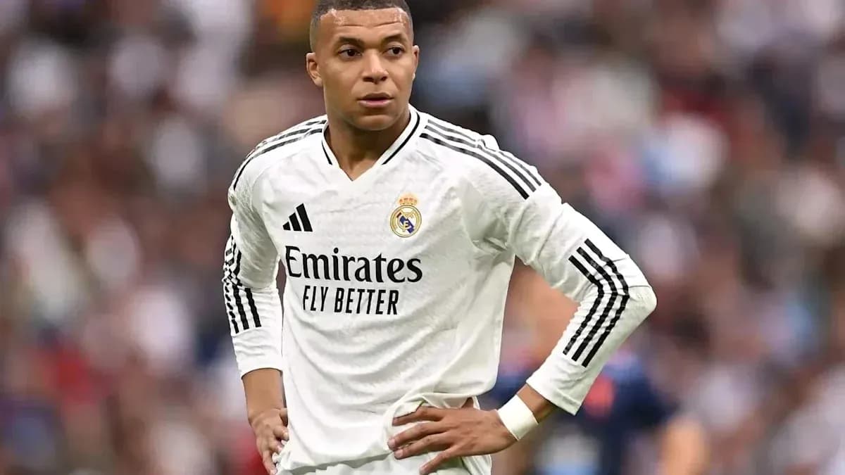Joueur de football en maillot du Real Madrid