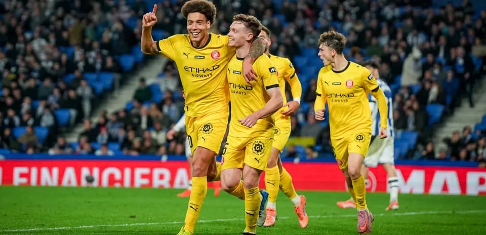 Joueurs de Girona célébrant un but