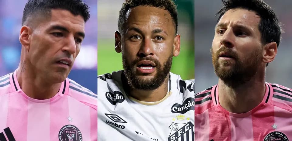 Luis Suárez, Neymar, et Lionel Messi en maillots de football