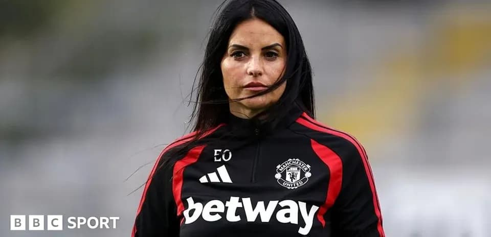 Entraîneuse de Manchester United sur le terrain