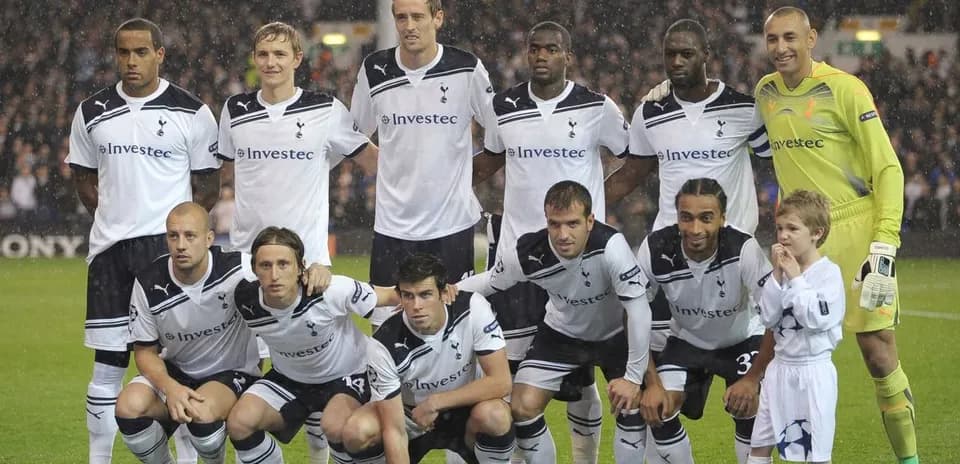 Équipe de Tottenham posant avant un match