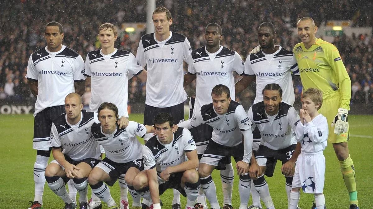 Équipe de Tottenham posant avant un match