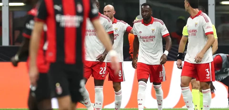Joueurs de Benfica célébrant un but