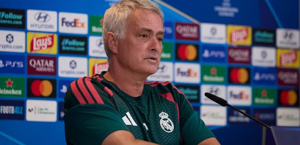 Entraîneur lors d'une conférence de presse UEFA Champions League