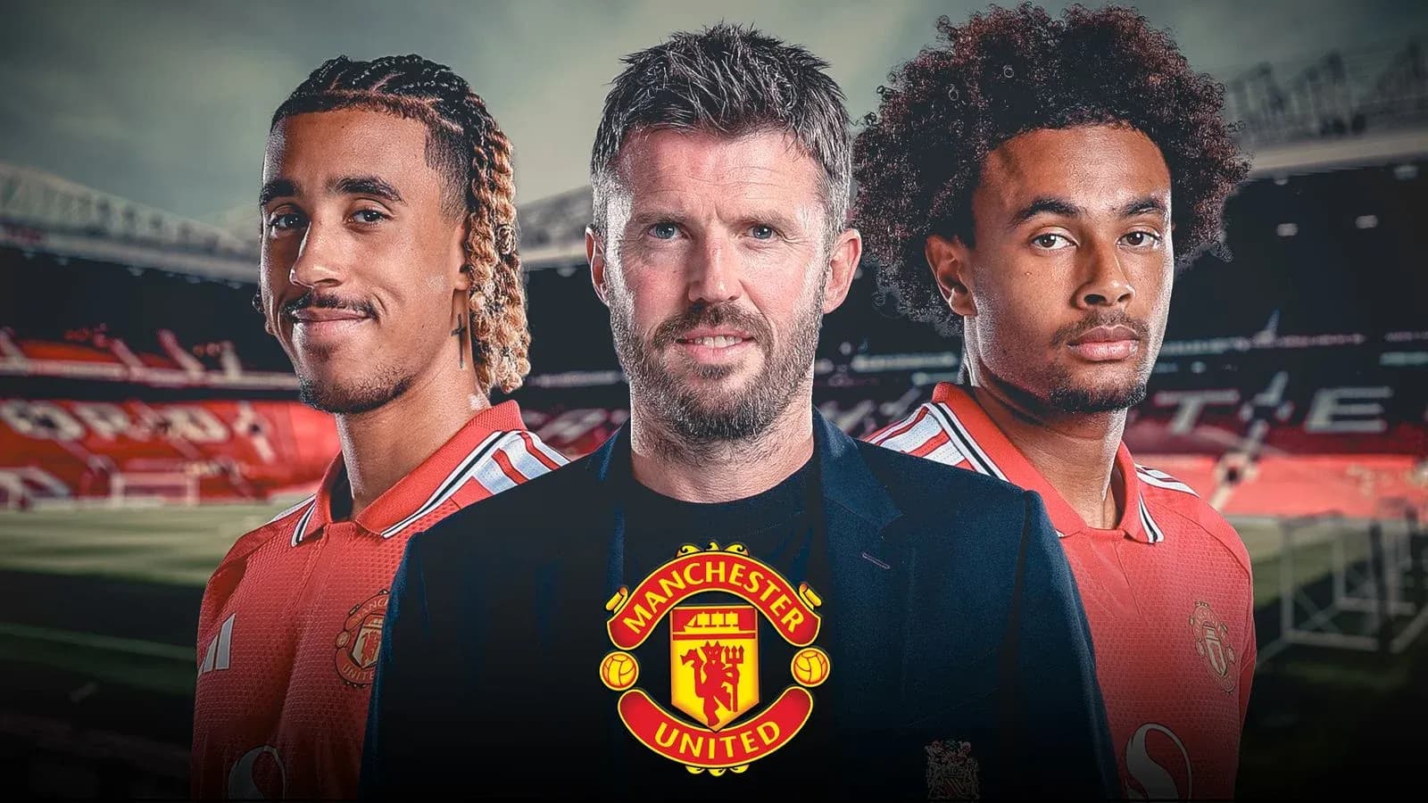 Trois personnes posant devant le stade d'Old Trafford