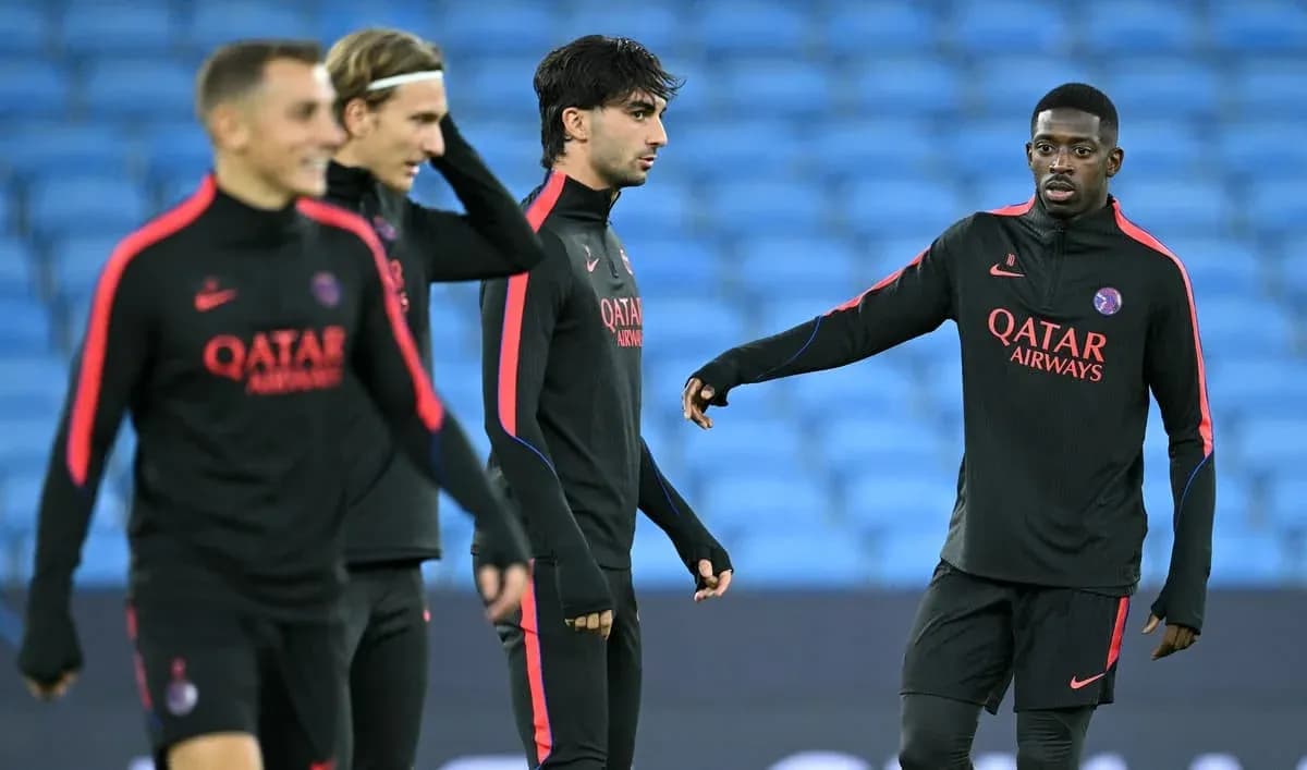 Joueurs du PSG s'échauffant avant le match