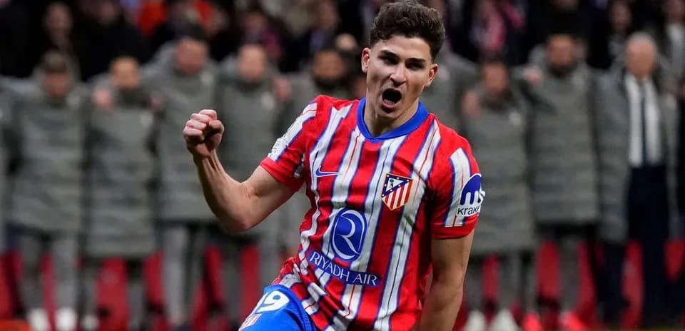 Joueur d'Atlético célébrant un but marqué