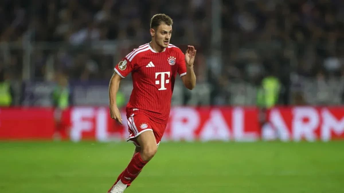 Joueur de Bayern Munich en action sur le terrain