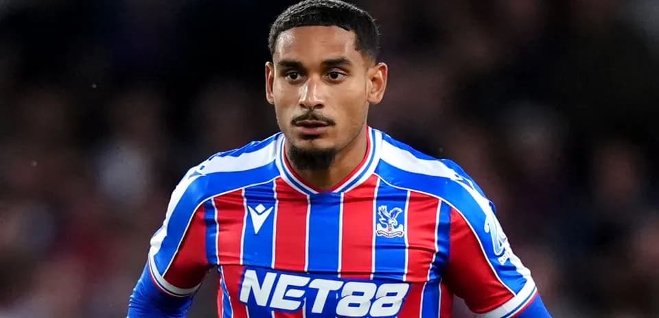 Joueur de Crystal Palace en action sur le terrain