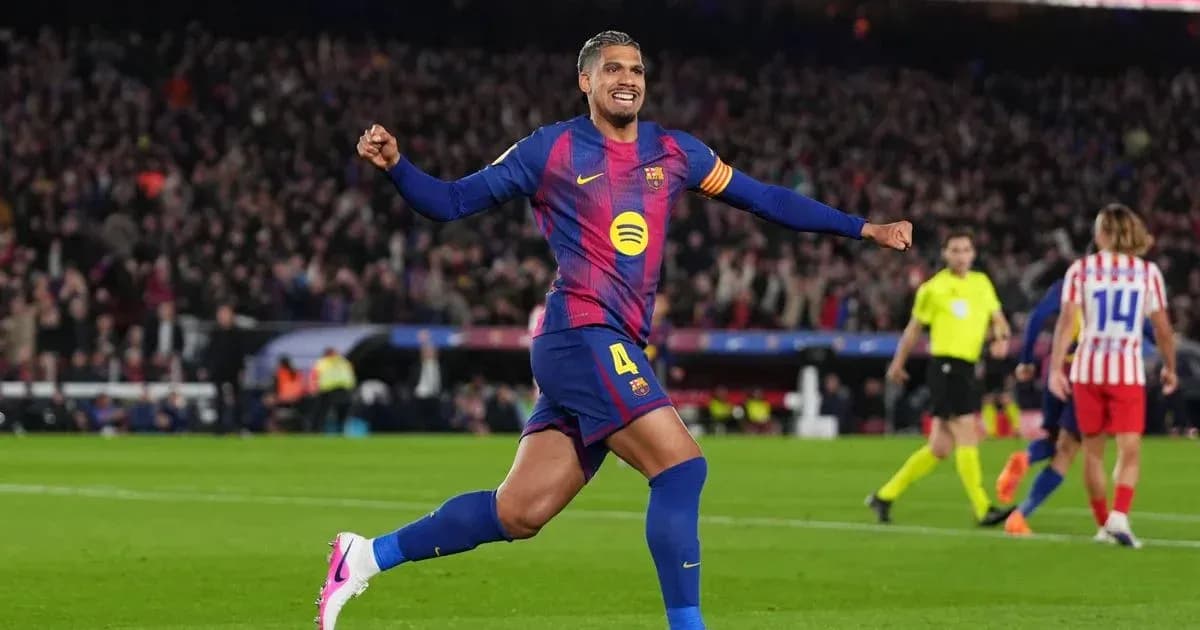 Joueur de Barcelone célébrant un but au stade