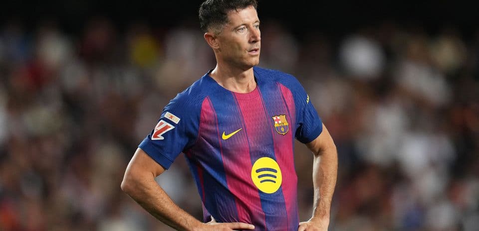 Joueur de Barcelone en tenue sur le terrain