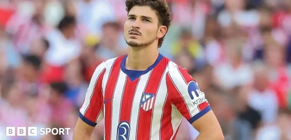 Joueur d'Atlético de Madrid sur le terrain