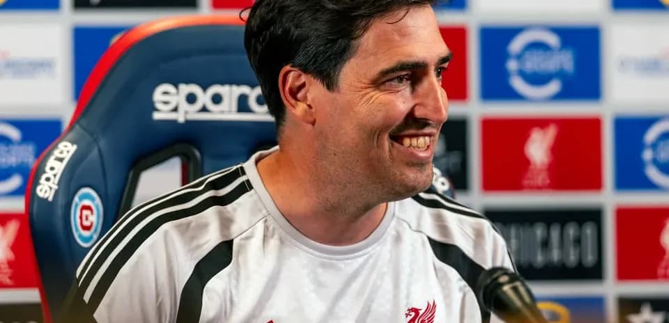 Entraîneur de Liverpool lors d'une conférence de presse