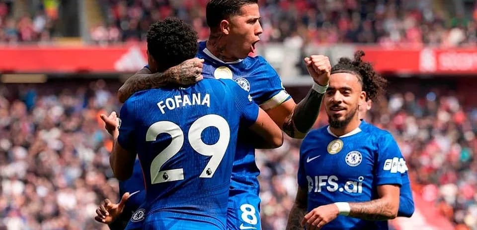Joueurs de Chelsea célébrant un but