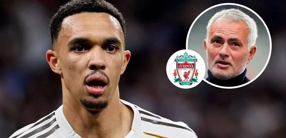 Joueur de Liverpool avec visage concentré en match