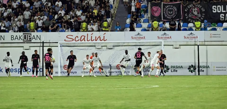Match de football entre KuPS et Sabah FA
