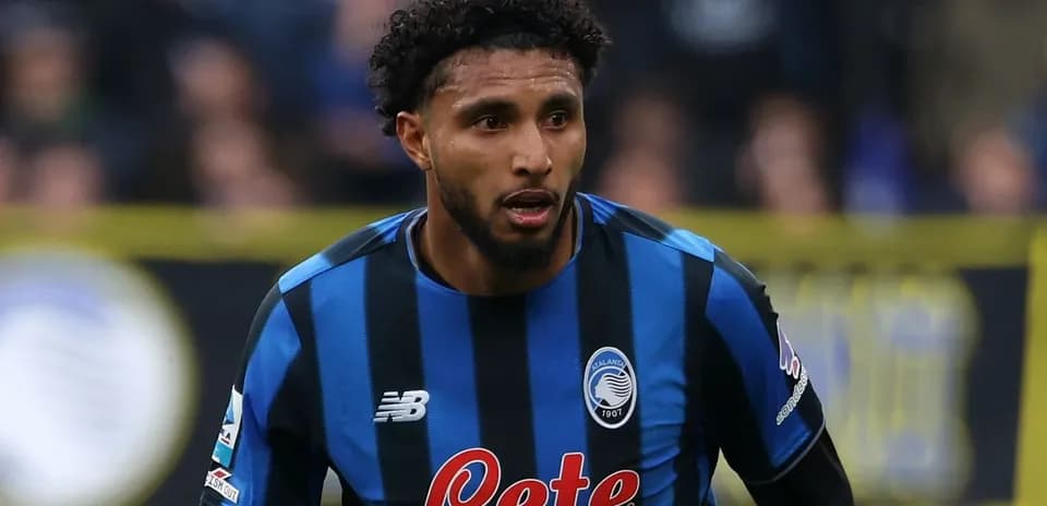 Joueur d'Atalanta en action sur le terrain