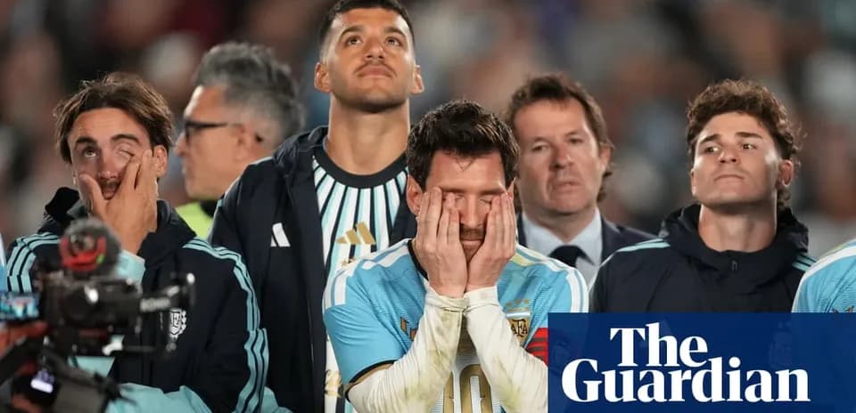 Joueurs argentins sur le banc lors d'un match