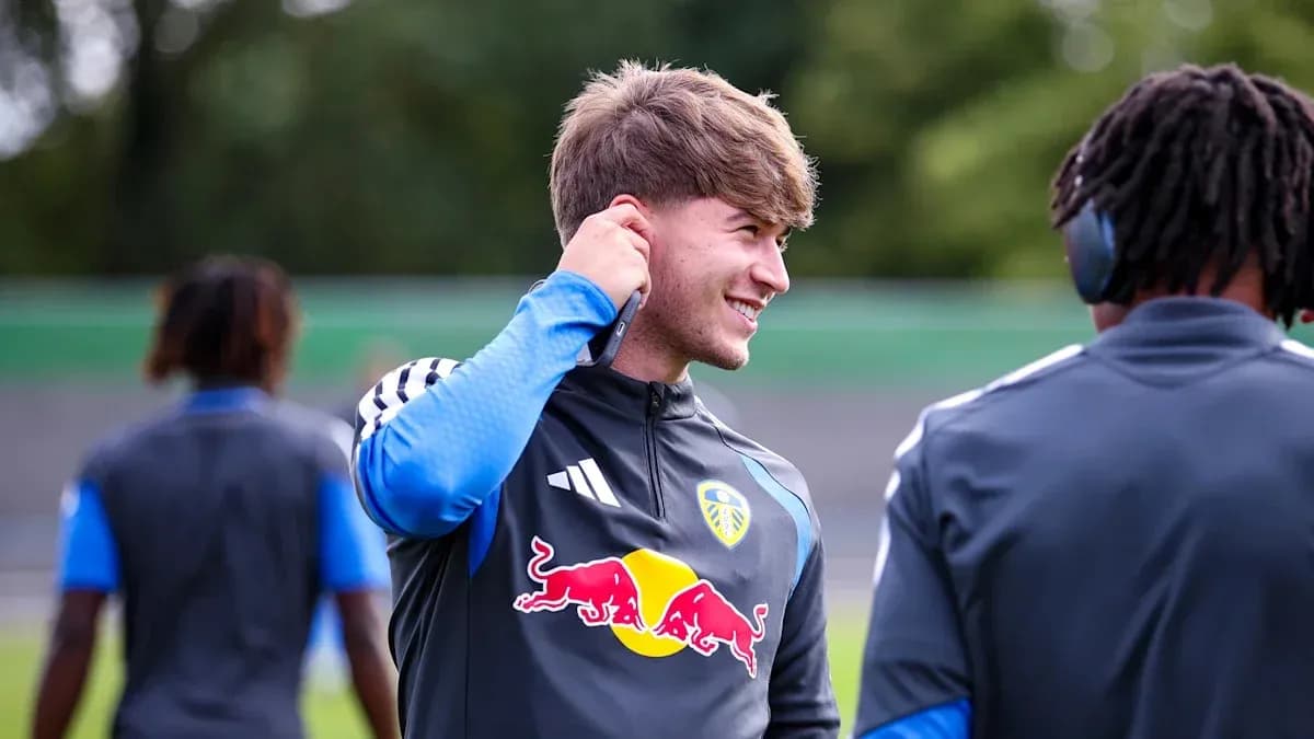 Joueur de Leeds United pendant l'échauffement