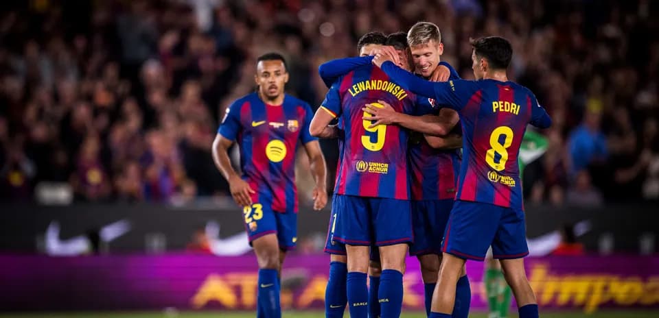 Joueurs de Barcelone célébrant un but