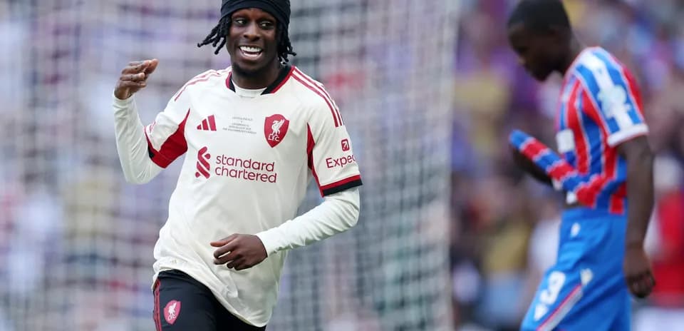 Joueur de Liverpool célébrant un but
