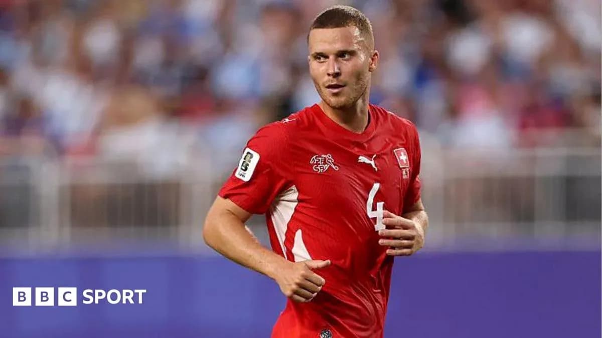 Joueur suisse en action sur le terrain