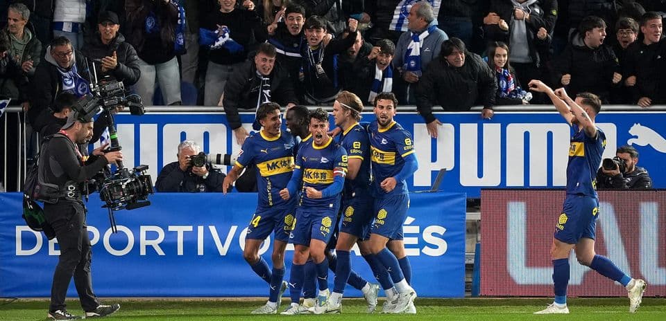 Joueurs d'Alaves célébrant un but