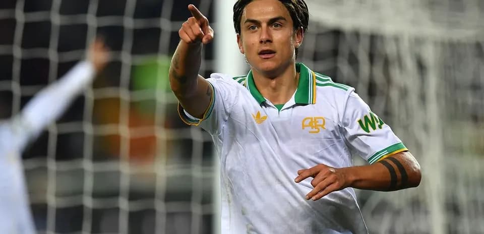 Joueur pointant après un but marqué