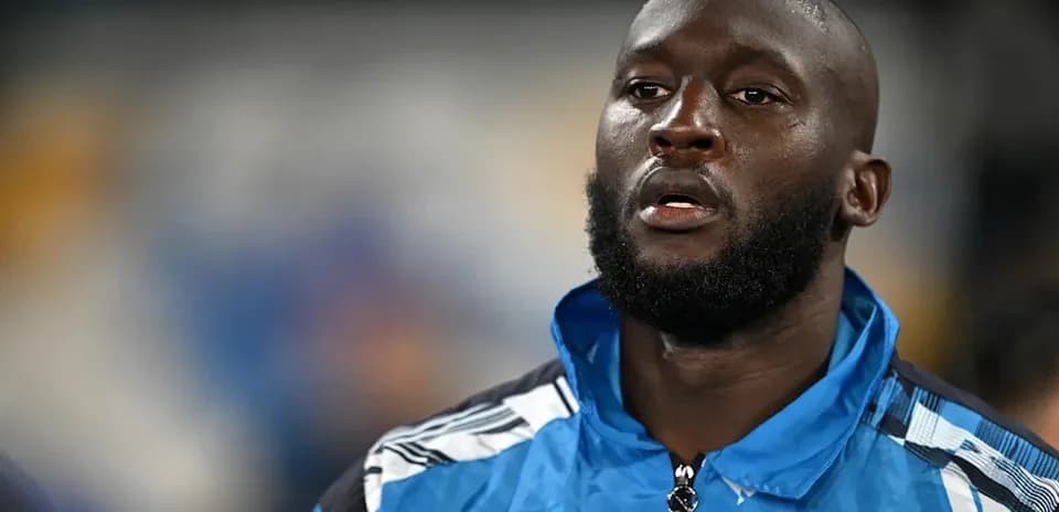 Joueur en tenue d'entraînement avant le match
