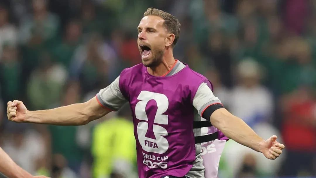 Joueur célébrant avec enthousiasme pendant le match