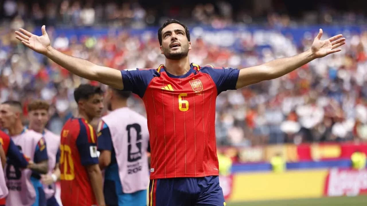 Joueur espagnol célébrant pendant le match
