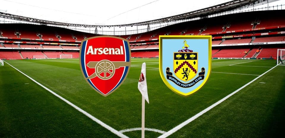 Logos d'Arsenal et de Burnley au stade vide