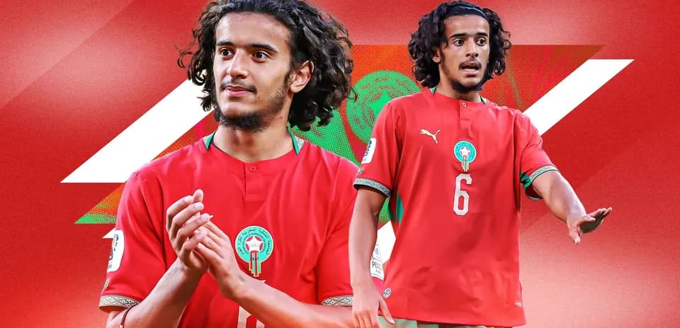 Joueur marocain en maillot rouge avec numéro 6