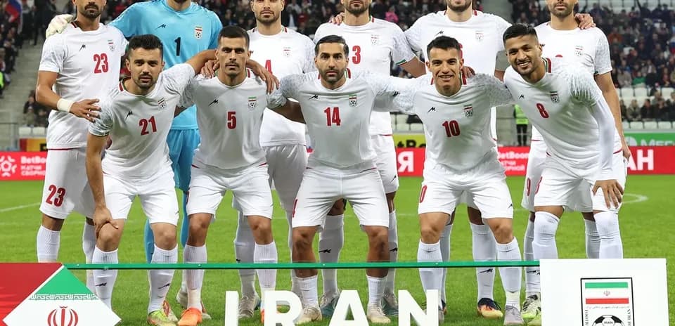 Équipe nationale d'Iran posant avant le match