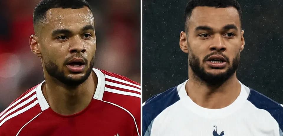 Joueur portant des maillots de Liverpool et Tottenham