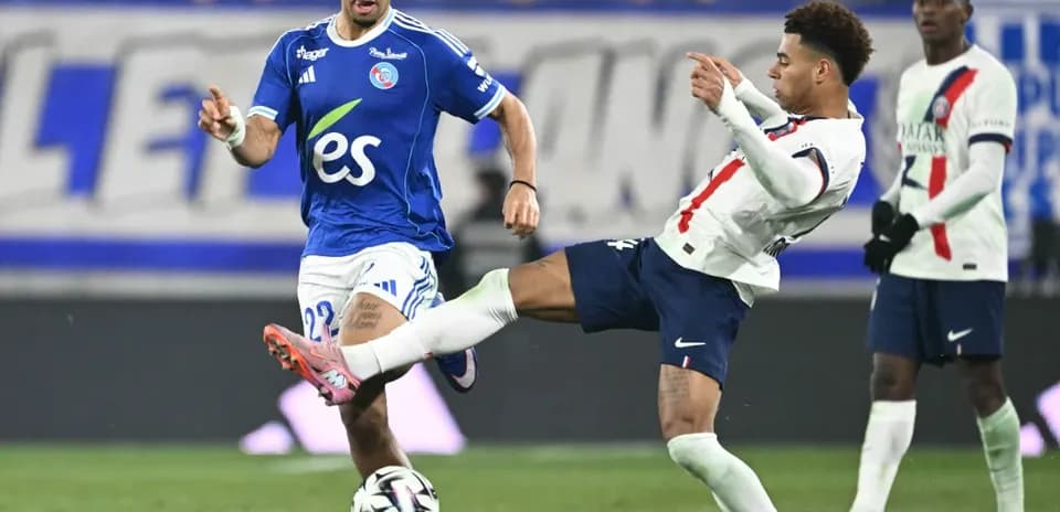 Paris Saint Germain s'impose 2-1 contre Strasbourg en Ligue 1.webp