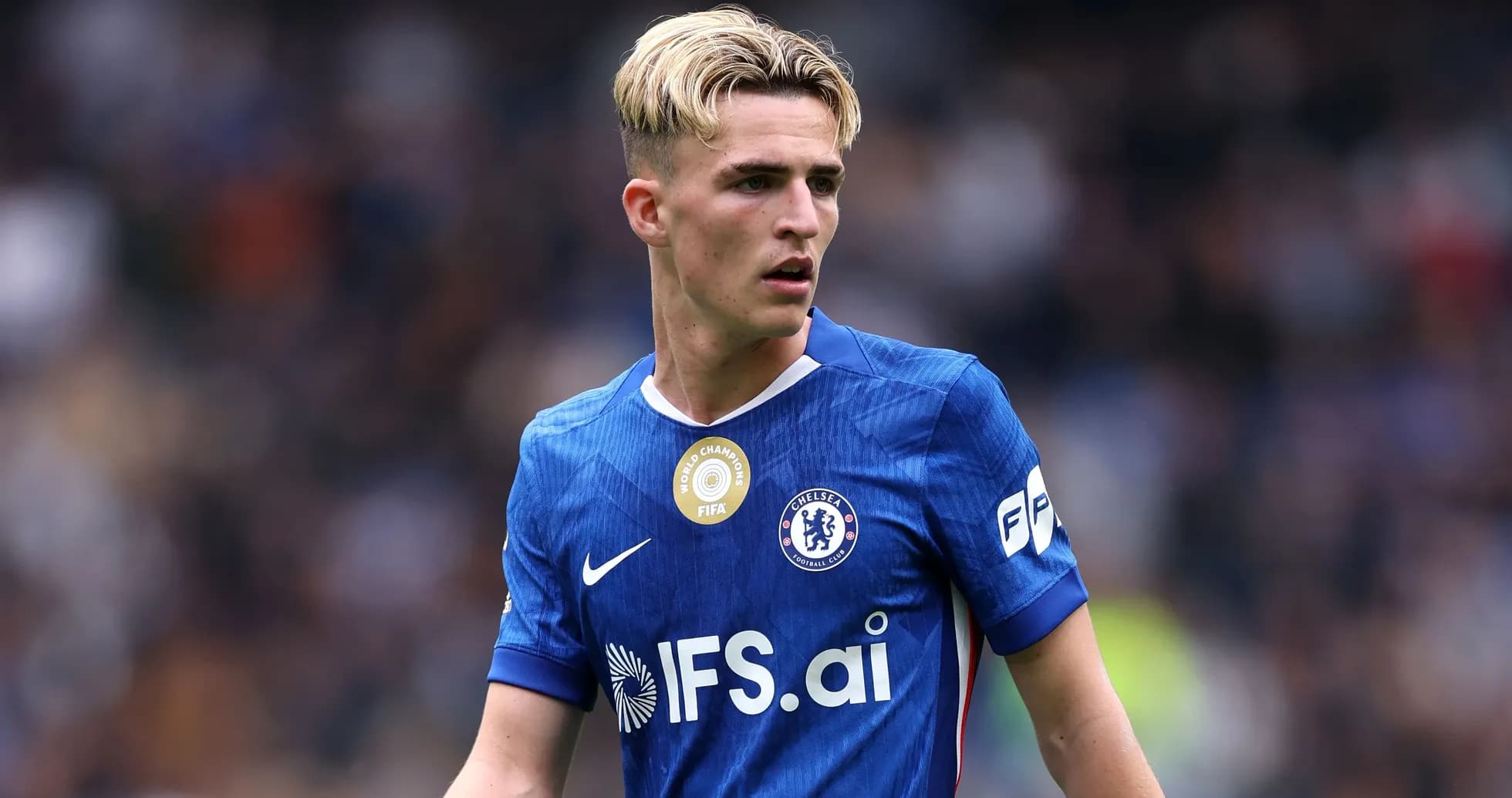 Joueur de Chelsea en action sur le terrain