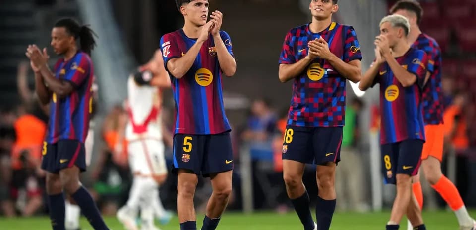 Joueurs du Barça applaudissant après le match