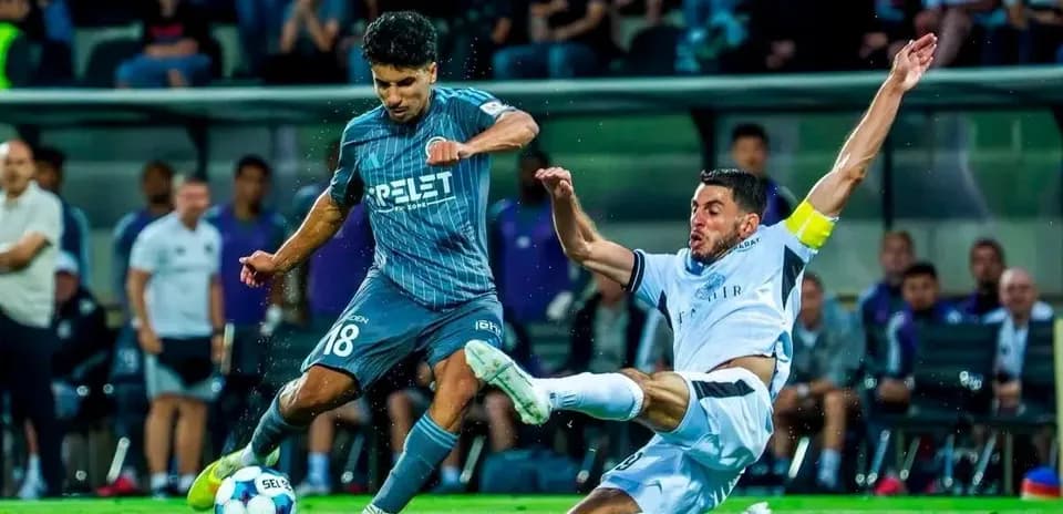 Un joueur de Slovan Bratislava en action