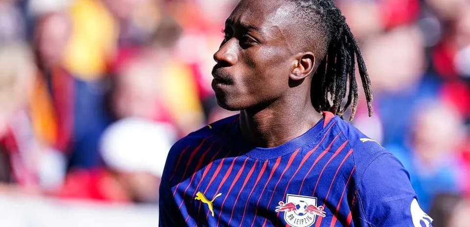 Joueur de RB Leipzig sur le terrain avant le match