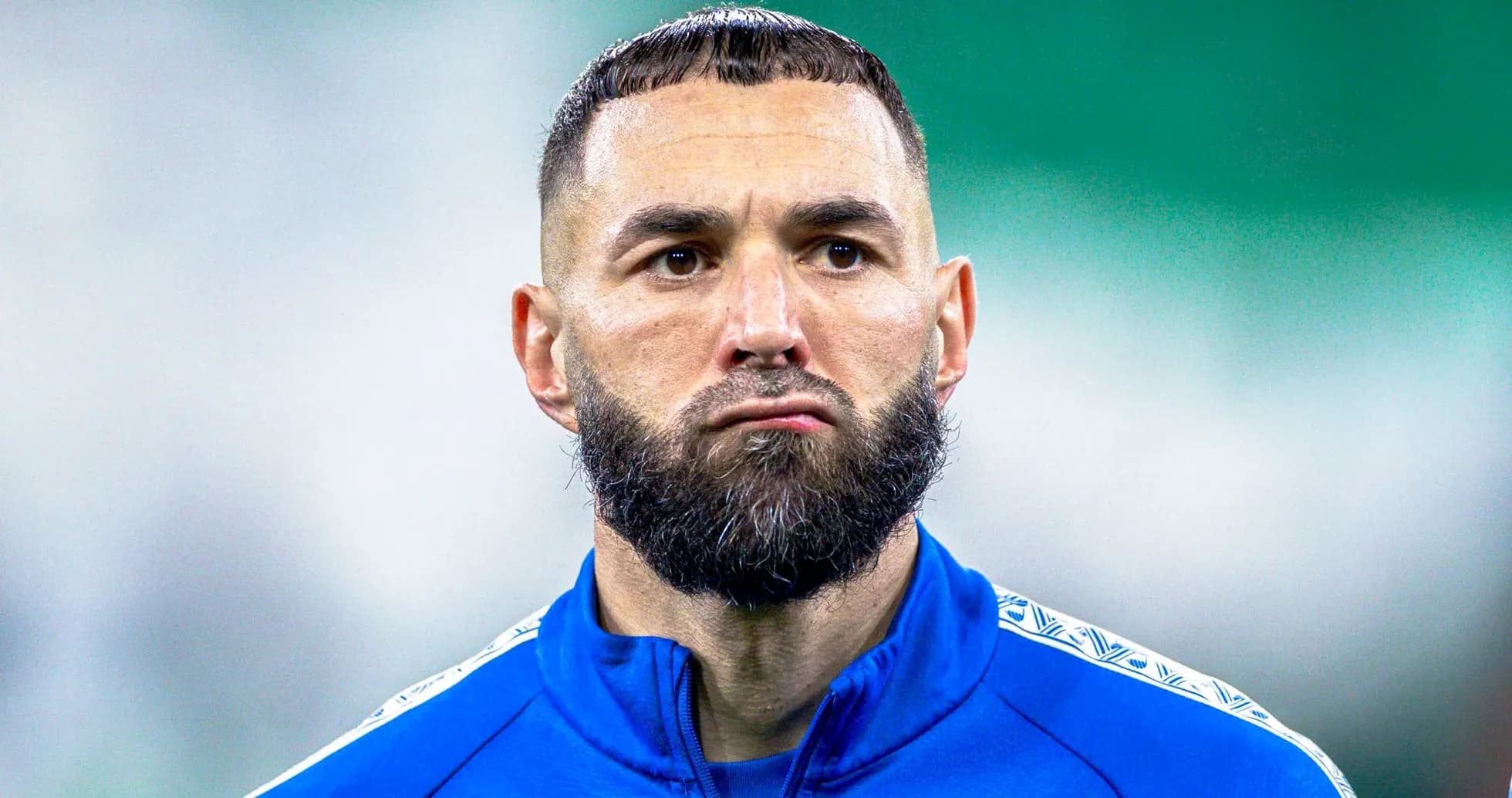 Joueur en tenue bleue pendant l'entraînement