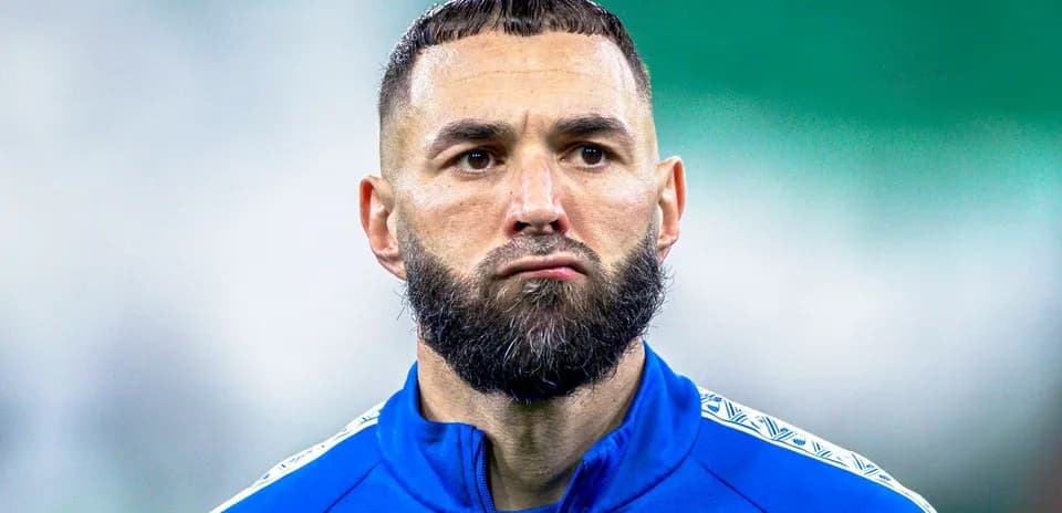 Joueur en tenue bleue pendant l'entraînement