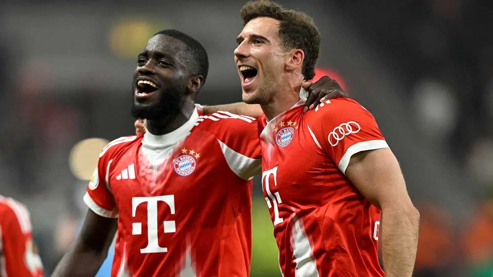 Joueurs du Bayern célébrant une victoire ensemble