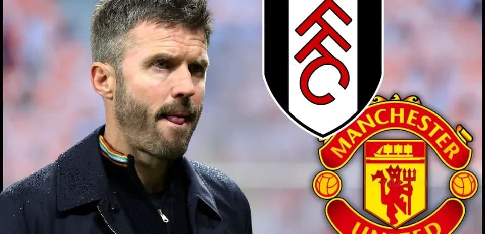 Entraîneur de Fulham avec logos de Fulham et Manchester United
