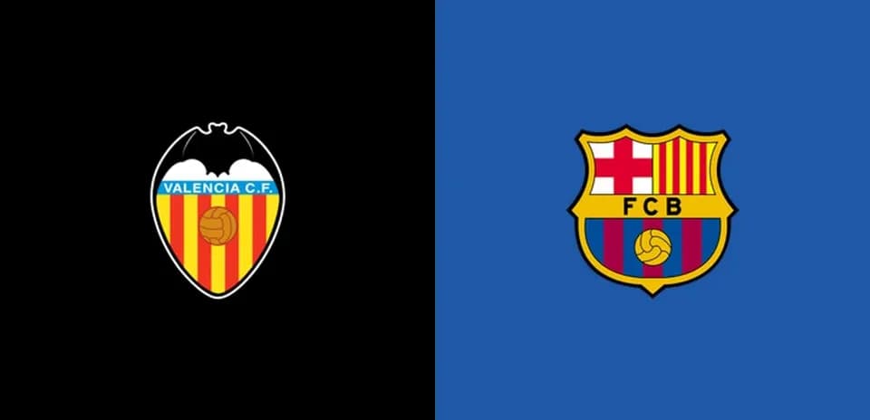 Logos de Valencia C.F. et FCB sur fond coloré