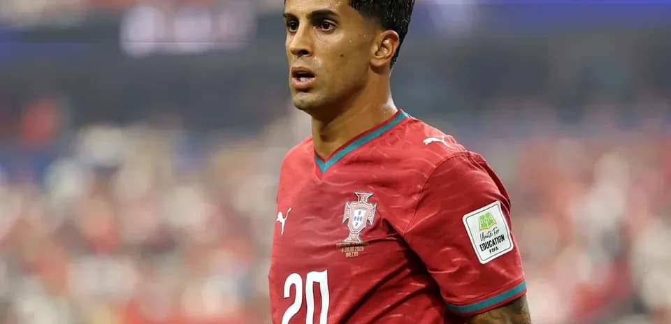 Joueur portugais en action sur le terrain