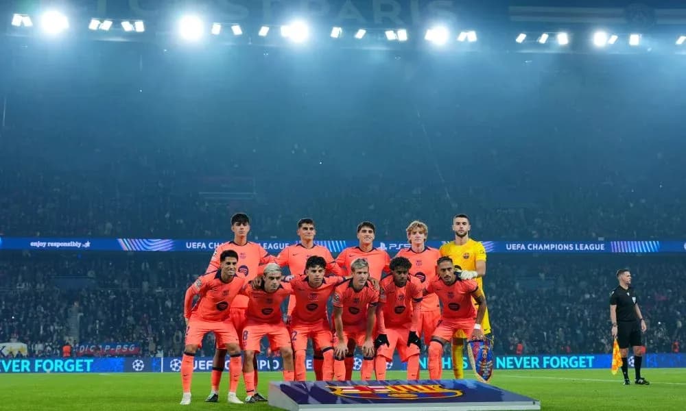 Équipe du FC Barcelone en pose avant le match