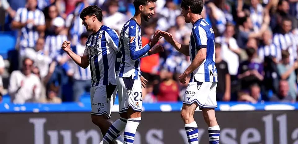 Joueurs de la Real Sociedad célébrant un but